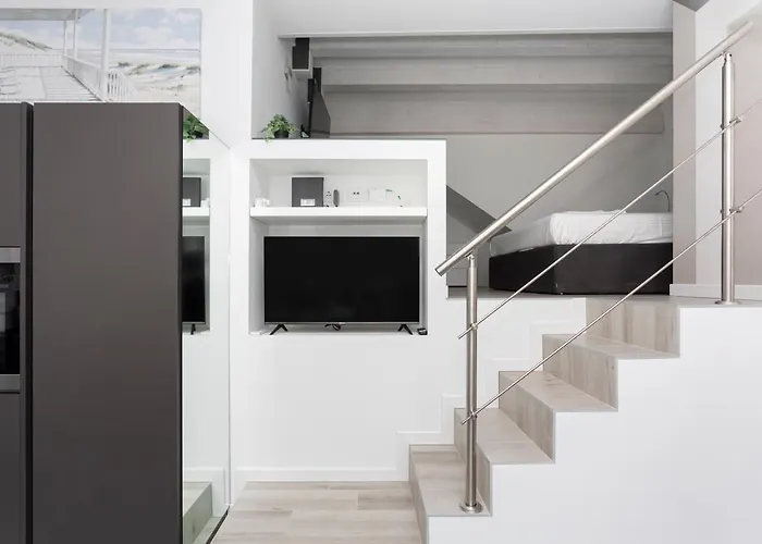 Nest For 2 In Milan Fashion District Via S Cecilia